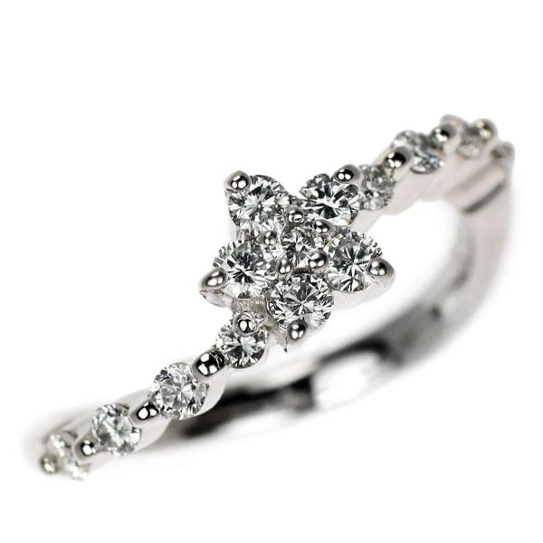 PONTEVECCHIO K18WG DIAMOND RING FLOWER: Pontevecchio K18WG diamond ring flower Brand: Pontevecchio Type/Style: Ring Material: K18WG, Main Stone Natural Color: WG Size: 5.25 US Accessories: None Accessories Notice: When purchasing pre-owned