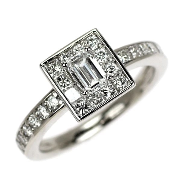 PT950 EMERALD CUT DIAMOND RING: Pt950 Emerald Cut Diamond Ring Brand: None Type/Style: Ring Material: Pt950, Main Stone Emerald Cut\Natural Color: None Size: 4.75 - 5 US Accessories: None Accessories Notice: When purchasing