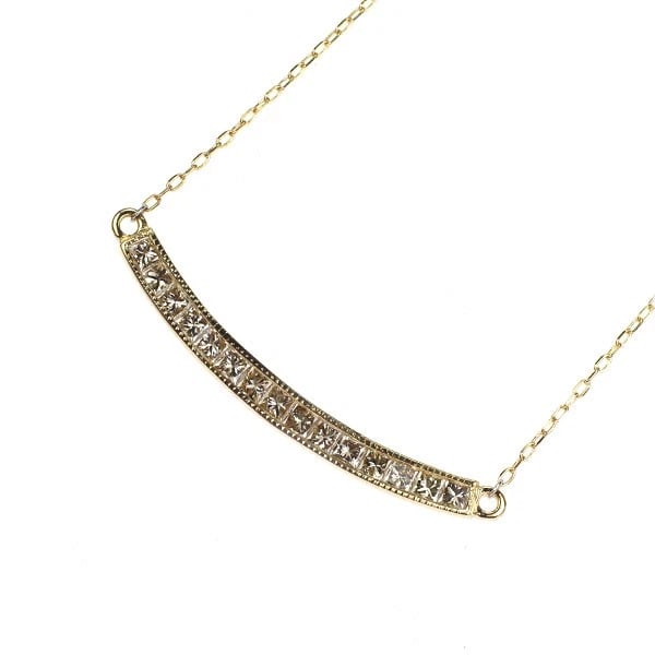 K18YG DIAMOND PENDANT NECKLACE: K18YG Diamond Pendant Necklace Brand: None Type/Style: pendant necklace Material: K18YG, Main Stone Natural Color: YG Size: Chain Length 48.5cm Accessories: None Accessories Notice: When purchasing