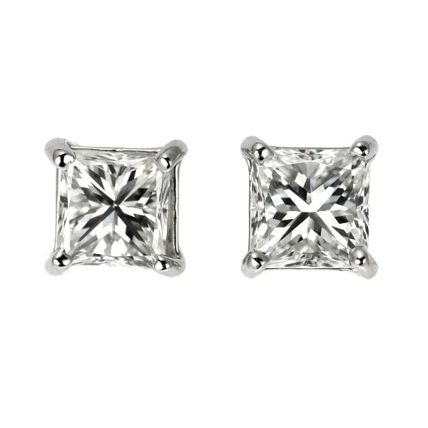 PT900 PRINCESS CUT DIAMOND EARRINGS: Pt900 Princess Cut Diamond Earrings Brand: None Type/Style: piercing Material: Pt900, Main Stone Natural Color: Pt Size: Length/Width/Diameter 4.6 Accessories: None Accessories Notice: Whe