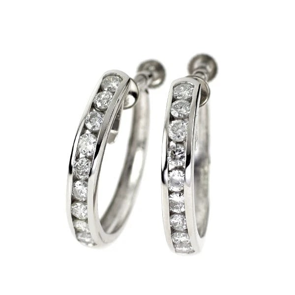 PT900 DIAMOND HOOP EARRING: Pt900 diamond hoop earring Brand: None Type/Style: earring Material: Pt900, Main Stone Natural Color: Pt Size: Length/Width/Diameter 20.8 Accessories: None Accessories Notice: When purchasing