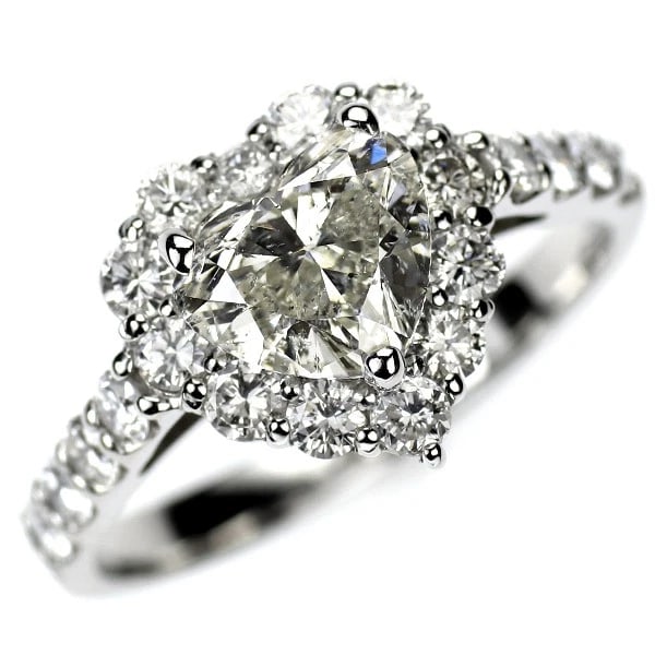 PT950 HEART SHAPE DIAMOND RING: Pt950 Heart Shape Diamond Ring Brand: None Type/Style: Ring Material: Pt950, Main Stone Natural Color: Pt Size: 6 US Accessories: None Accessories Notice: When purchasing pre-owned goods, please