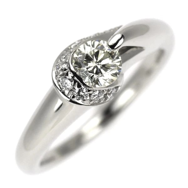 PT900 DIAMOND RING: Pt900 diamond ring Brand: None Type/Style: Ring Material: Pt900, Main Stone Natural Color: None Size: 4 US Accessories: None Accessories Notice: When purchasing pre-owned goods, please refer to the