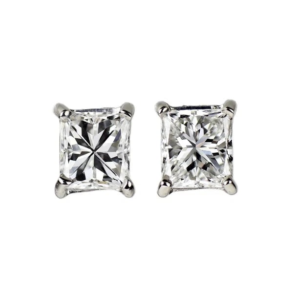 PT900 PRINCESS CUT DIAMOND EARRINGS: Pt900 Princess Cut Diamond Earrings Brand: None Type/Style: piercing Material: Pt900, Main Stone Natural Color: Pt Size: Length/Width/Diameter 4.4 Accessories: None Accessories Notice: When