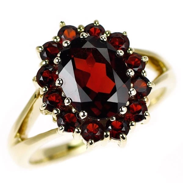 ROKUZAN K9YG GARNET RING: Rokuzan K9YG garnet ring Brand: None Type/Style: Ring Material: K18YG, Main Stone Garnet Color: YG Size: 5.25 US Accessories: None Accessories Notice: When purchasing pre-owned goods, please refer to