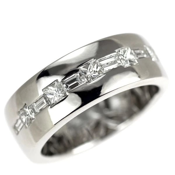 K18WG PRINCESS CUT/BUCKET CUT DIAMOND RING: K18WG Princess Cut/Bucket Cut Diamond Ring Brand: None Type/Style: Ring Material: K18WG, Main Stone Natural Color: WG Size: 6 US Accessories: None Accessories Notice: When purchasing pre-owned goods,