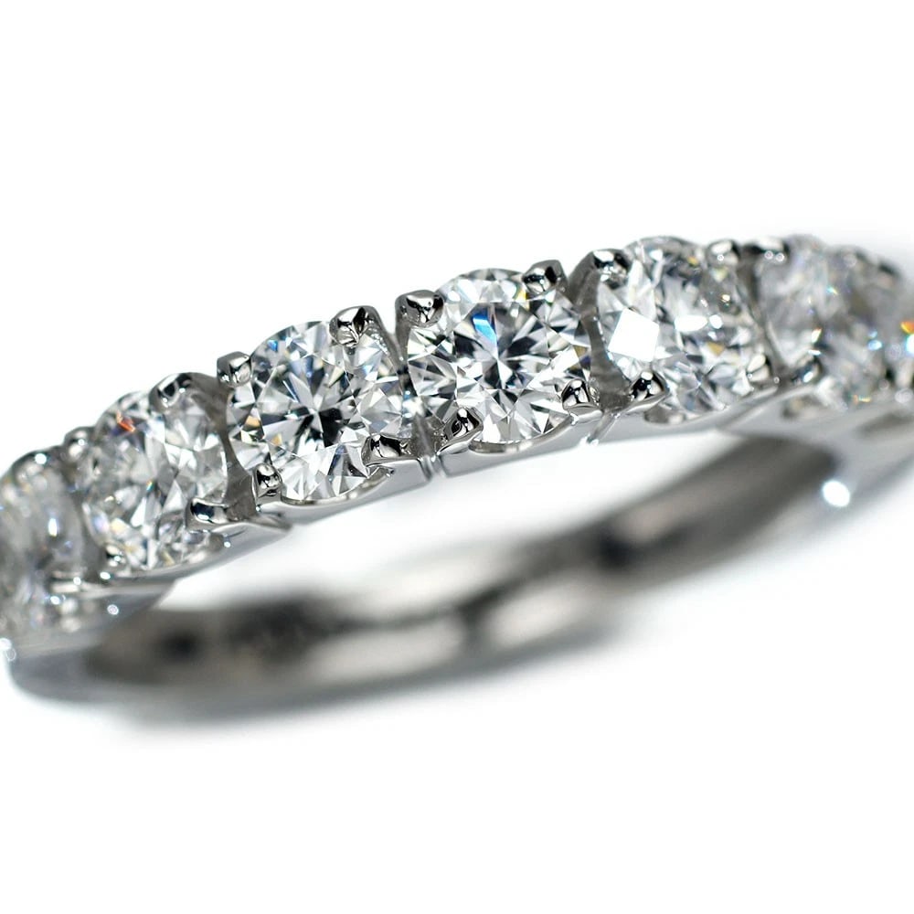 PT950 DIAMOND RING: Pt950 Diamond Ring Brand: None Type/Style: Ring Material: Pt950, Main Stone Natural Color: Pt Size: 6 US Accessories: None Accessories Notice: When purchasing pre-owned goods, please refer