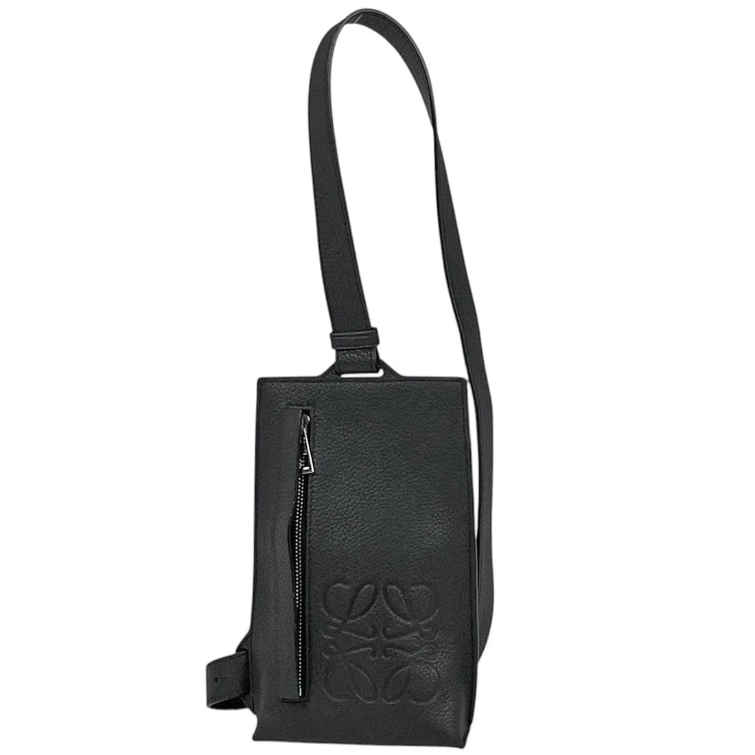 LOEWE BODY BAG ANAGRAM LEATHER: Loewe Body Bag anagram leather Brand: LOEWE Type/Style: Body Bag Material: leather Color: Black Size: Width 21.5cm(8.5inch) Height 13.5cm(5.3inch) Depth 5cm(Maximum value:2inch) Accessories: None