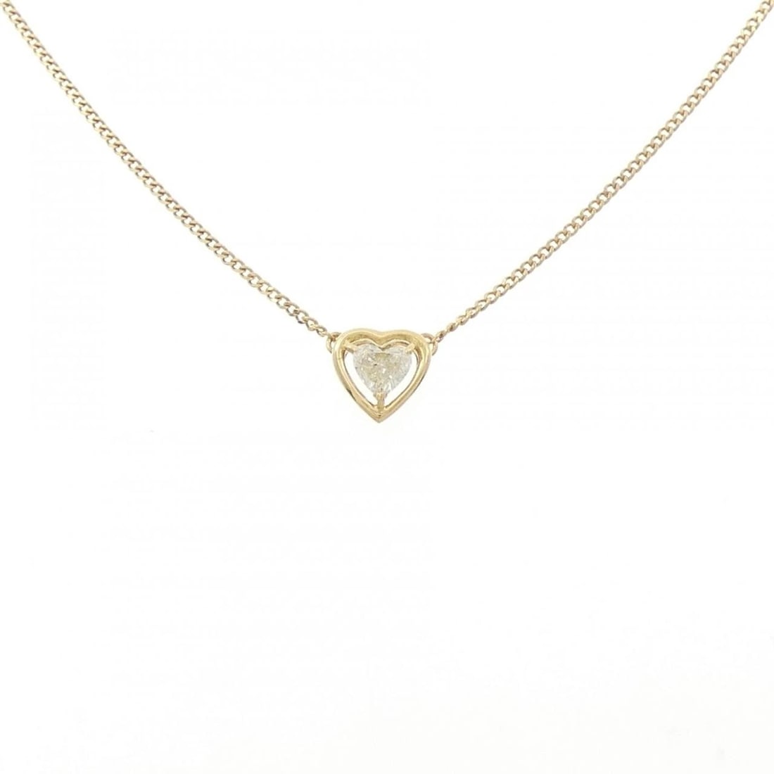 K18YG HEART DIAMOND NECKLACE: K18YG Heart Diamond Necklace Brand: Unbranded Type/Style: Diamond Necklace Material: K18 yellow gold, Main Stone Natural Color: YG Size: Length: 37-41cm Accessories: None Accessories Notic