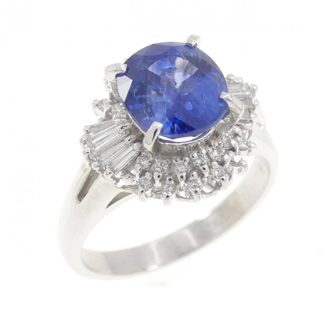 PT900 SAPPHIRE RING: PT900 Sapphire Ring Brand: Unbranded Type/Style: Sapphire Ring Material: Platinum900, Main Stone Sapphire, Natural Color: PT Size: US 6 Accessories: None Accessories Notice: When purchasing pre-owned