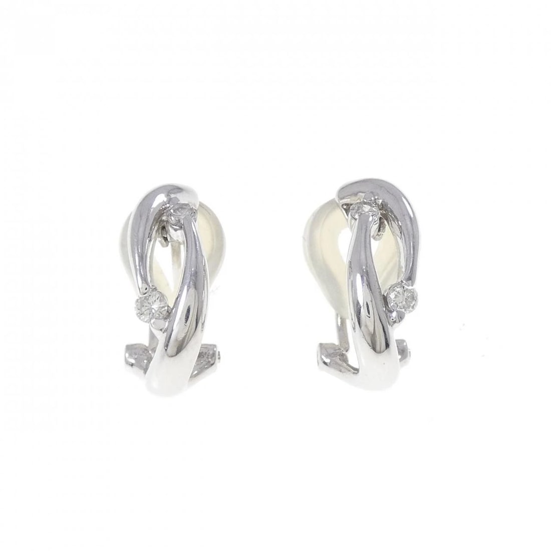 PT900/K18WG DIAMOND PIERCE/EARRING: PT900/K18WG Diamond Pierce/Earring Brand: Unbranded Type/Style: Diamond Pierce/Earring Material: Platinum 900 / K18 white gold, Main Stone Natural Color: PT, WG Size: Actual Size: Approx. height x