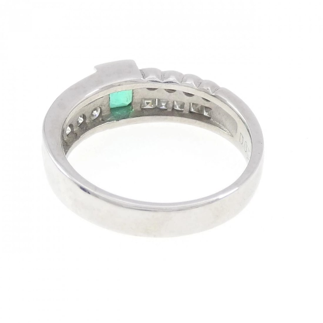 PT900 EMERALD RING - 3