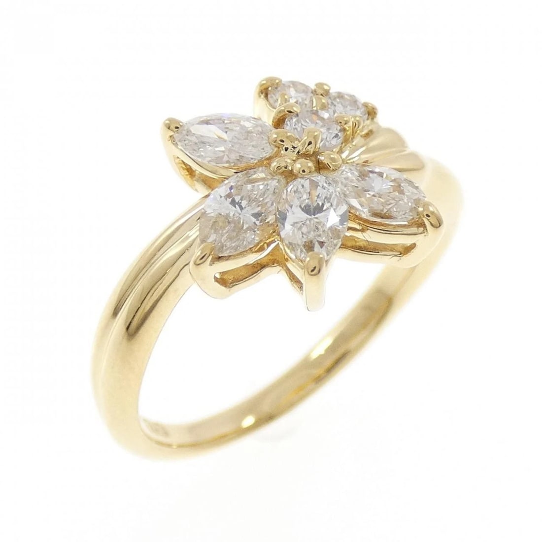 K18YG FLOWER DIAMOND RING: K18YG Flower Diamond Ring Brand: Unbranded Type/Style: Diamond Ring Material: K18 yellow gold, Main Stone Natural Color: YG Size: US5 3/4 Accessories: None Accessories Notice: When purchasing