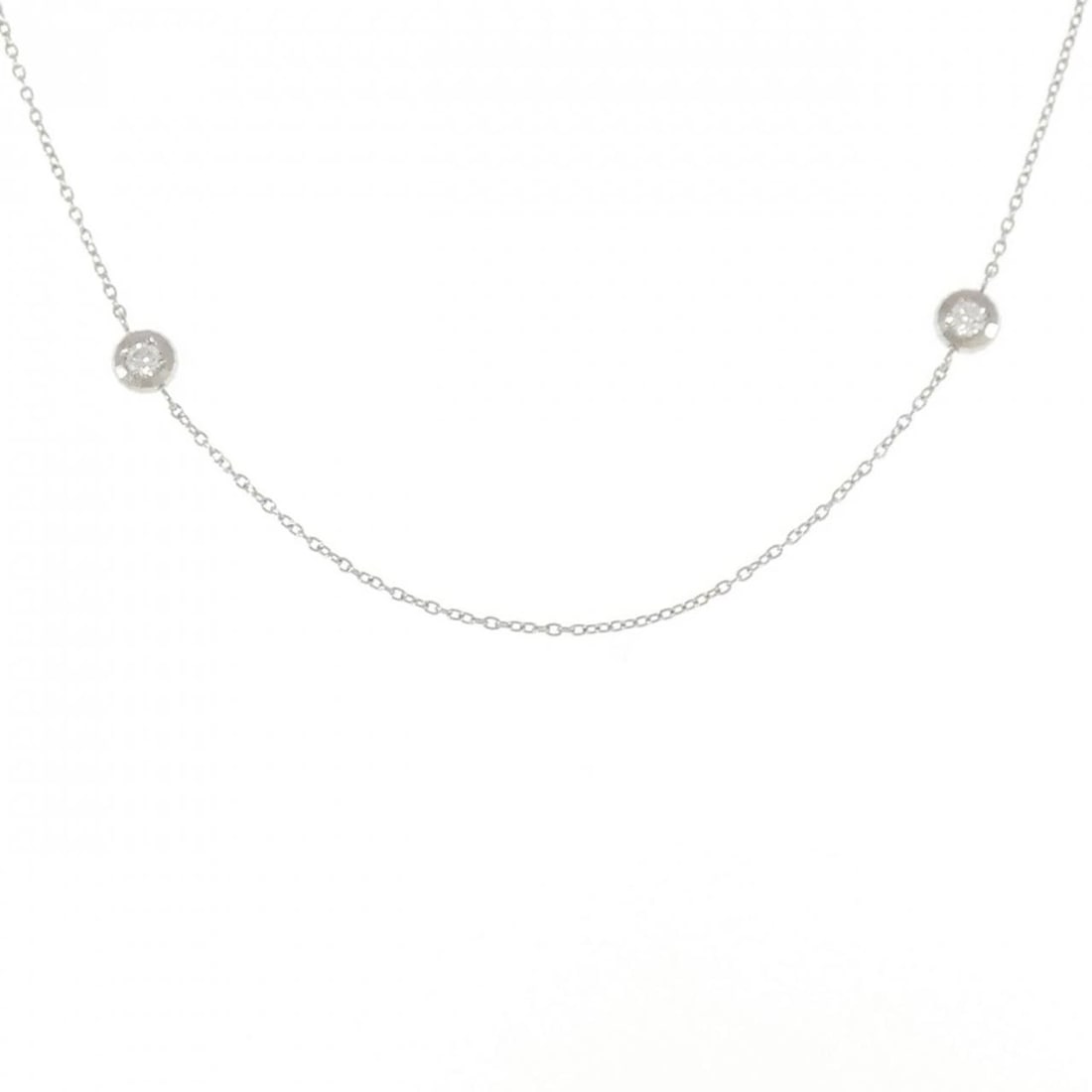 PT850 DIAMOND NECKLACE: PT850 Diamond Necklace Brand: Unbranded Type/Style: Diamond Necklace Material: Platinum850, Main Stone Natural Color: PT Size: Length: 80cm Accessories: None Accessories Notice: When purchasing