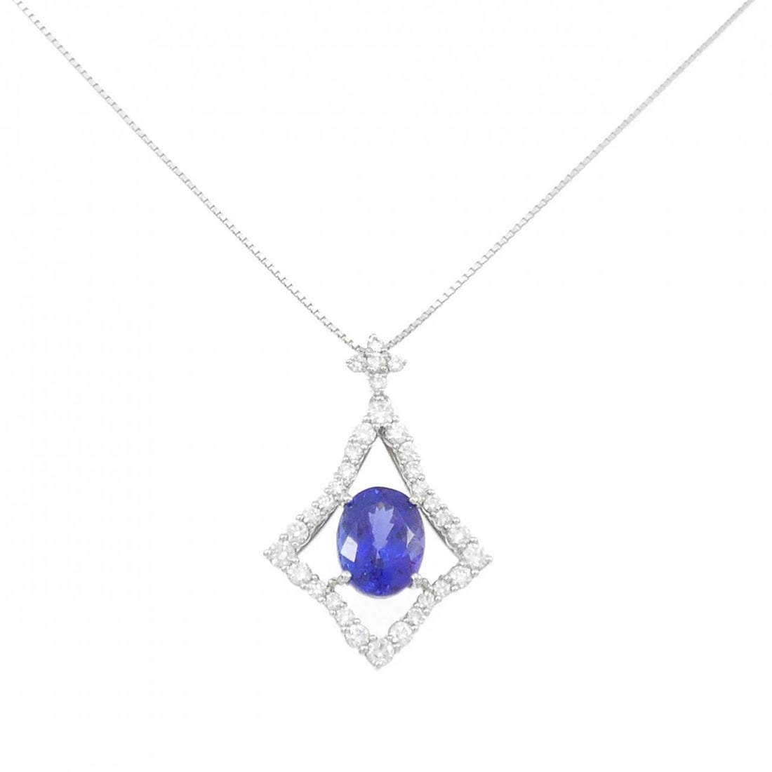PT900 PT850 TANZANITE NECKLACE: PT900 PT850 Tanzanite Necklace Brand: Unbranded Type/Style: Necklace Material: Platinum 900 Platinum 850, Main Stone Tanzanite, Natural Color: PT Size: Length: 45cm Accessories: None Accessories