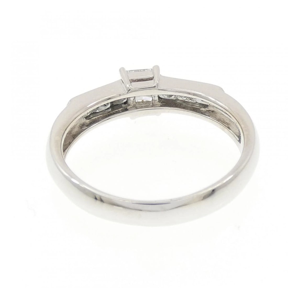 K18WG DIAMOND RING - 3