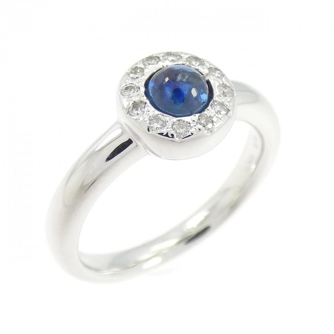 K18WG SAPPHIRE RING: K18WG Sapphire Ring Brand: Unbranded Type/Style: Sapphire Ring Material: K18 white gold, Main Stone Sapphire, Natural Color: WG Size: US3 1/4 Accessories: None Accessories Notice: When purchasing