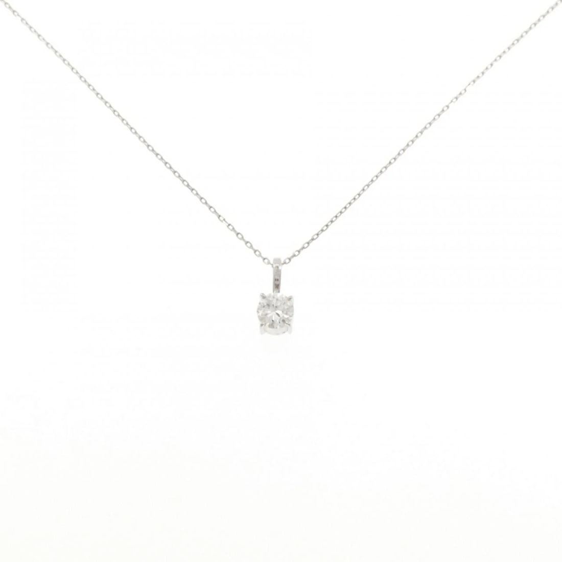 PT900/PT850 SOLITAIRE DIAMOND NECKLACE: PT900/PT850 Solitaire Diamond Necklace Brand: Unbranded Type/Style: Diamond Necklace Material: Platinum900/Platinum850, Main Stone Natural Color: PT Size: Length: 40cm Accessories: None Accessories