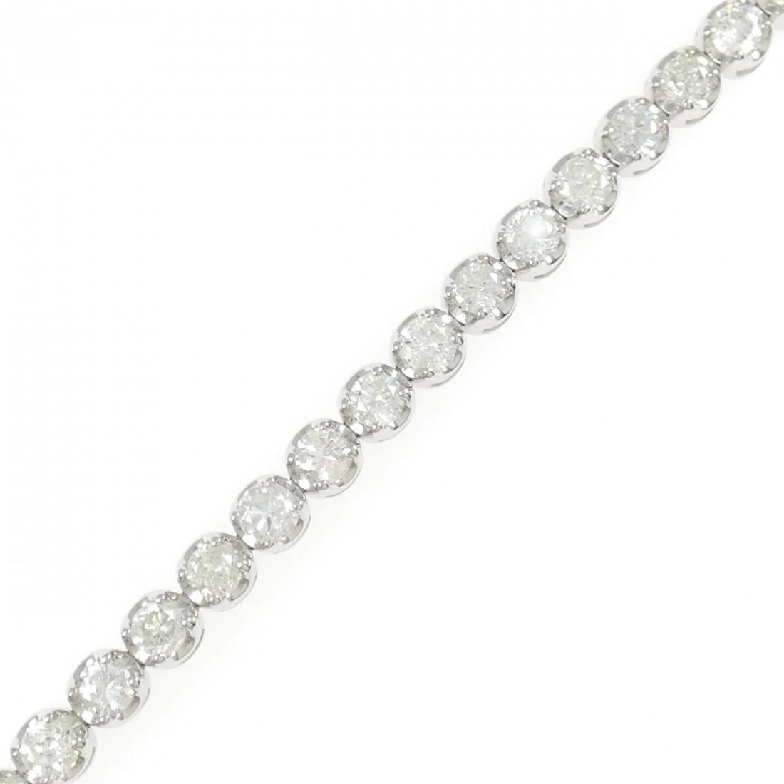 K18WG DIAMOND BRACELET: K18WG Diamond Bracelet Brand: Unbranded Type/Style: Diamond Bure Rubbed T Material: K18 white gold, Main Stone Natural Color: WG Size: Length: 18.5 Accessories: None Accessories Notice: Wh