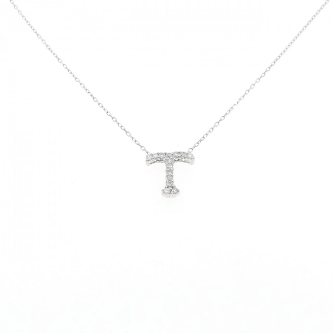 K18WG INITIAL T DIAMOND NECKLACE: K18WG Initial T Diamond Necklace Brand: Unbranded Type/Style: Diamond Necklace Material: K18 white gold, Main Stone Natural Color: WG Size: Length: 40cm Accessories: None Accessories Notice: When