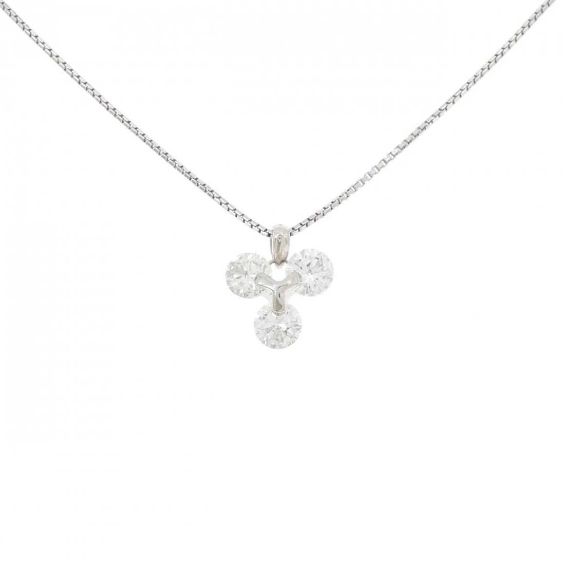PT850 DIAMOND NECKLACE: PT850 Diamond Necklace Brand: Unbranded Type/Style: Diamond Necklace Material: Platinum850, Main Stone Natural Color: PT Size: Length: 40cm Accessories: None Accessories Notice: When purch