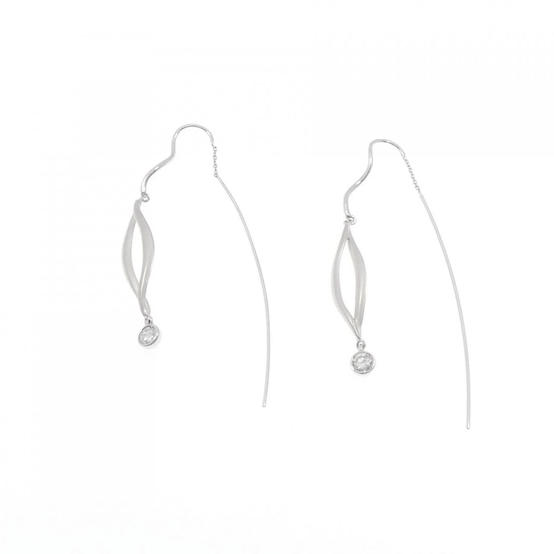 K18WG DIAMOND PIERCE - 2