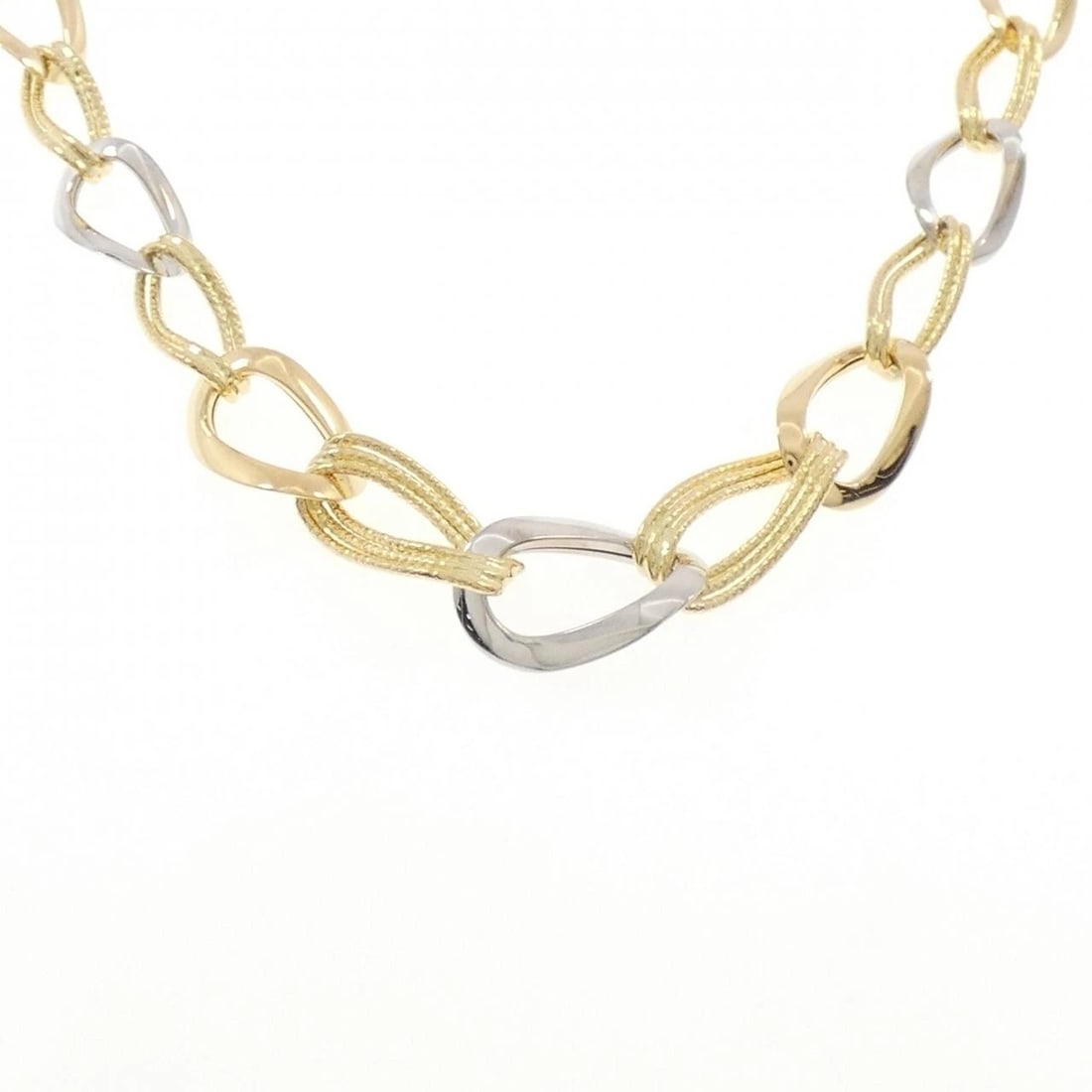 750YG/750WG NECKLACE: 750YG/750WG Necklace Brand: Unbranded Type/Style: Necklace Material: 750 yellow gold/750 white gold, Color: YG, WG Size: Length: 45cm Accessories: None Accessories Notice: When purchasing pre-owned