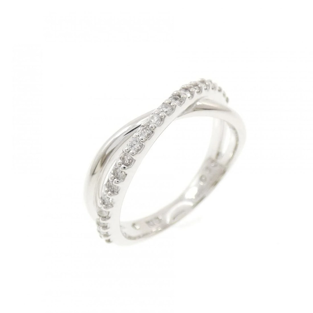 K18WG DIAMOND PINKY RING: K18WG Diamond Pinky Ring Brand: Unbranded Type/Style: Diamond Ring Material: K18 white gold, Main Stone Natural Color: WG Size: US2 1/2 Accessories: None Accessories Notice: When purchasing pre-owned