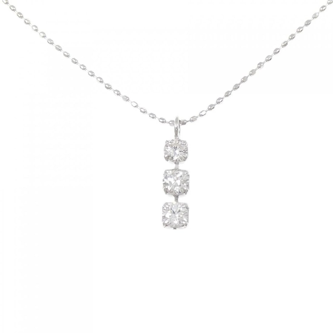 K18WG THREE STONE DIAMOND NECKLACE: K18WG Three Stone Diamond Necklace Brand: Unbranded Type/Style: Diamond Necklace Material: K18 white gold, Main Stone Natural Color: WG Size: Lengthh: 45cm Accessories: None Accessories Notice: When