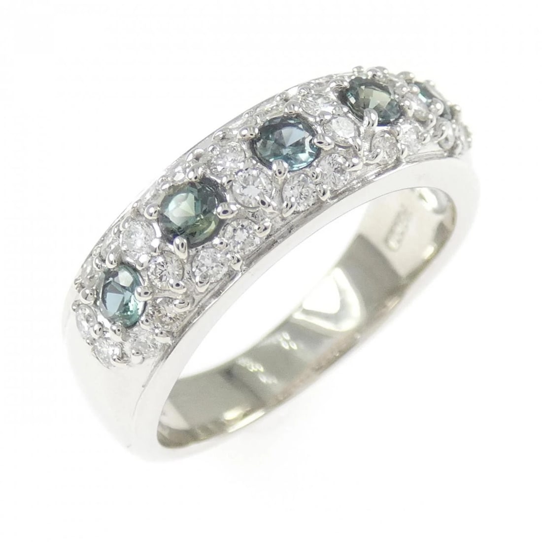 PT900 ALEXANDRITE RING: PT900 Alexandrite Ring Brand: Unbranded Type/Style: Alexandrite Ring Material: Platinum900, Main Stone Alexandrite, Natural Color: PT Size: US6 1/2 Accessories: None Accessories Notice: Wh