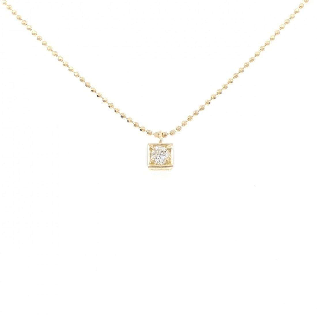 18K YELLOW GOLD DIAMOND NECKLACE: 18K Yellow Gold Diamond Necklace Brand: Unbranded Type/Style: Diamond Necklace Material: K18 yellow gold, Main Stone Natural Color: YG Size: Length: 41cm Accessories: None Accessories Notice: When
