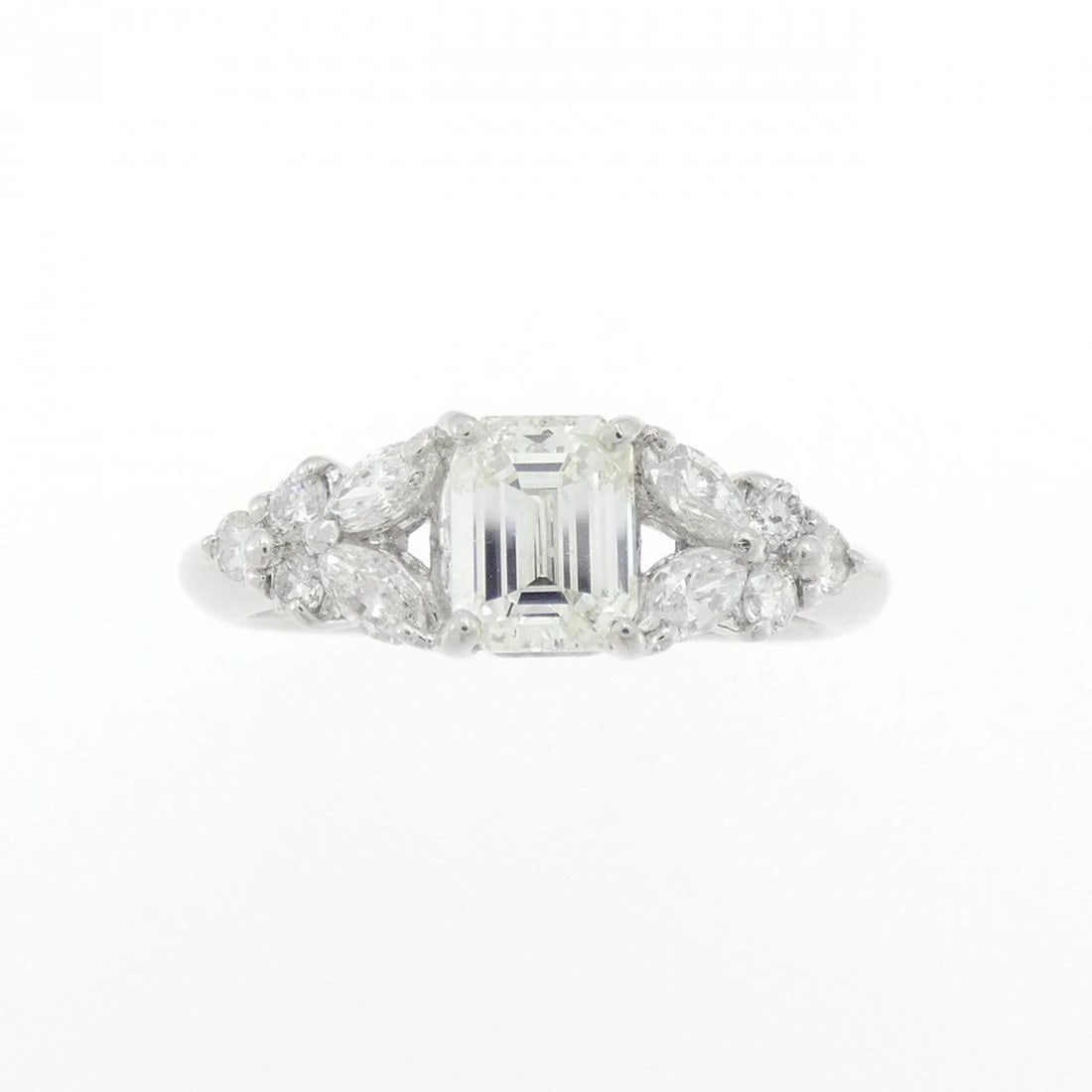 PT900 DIAMOND RING EMERALD - 2