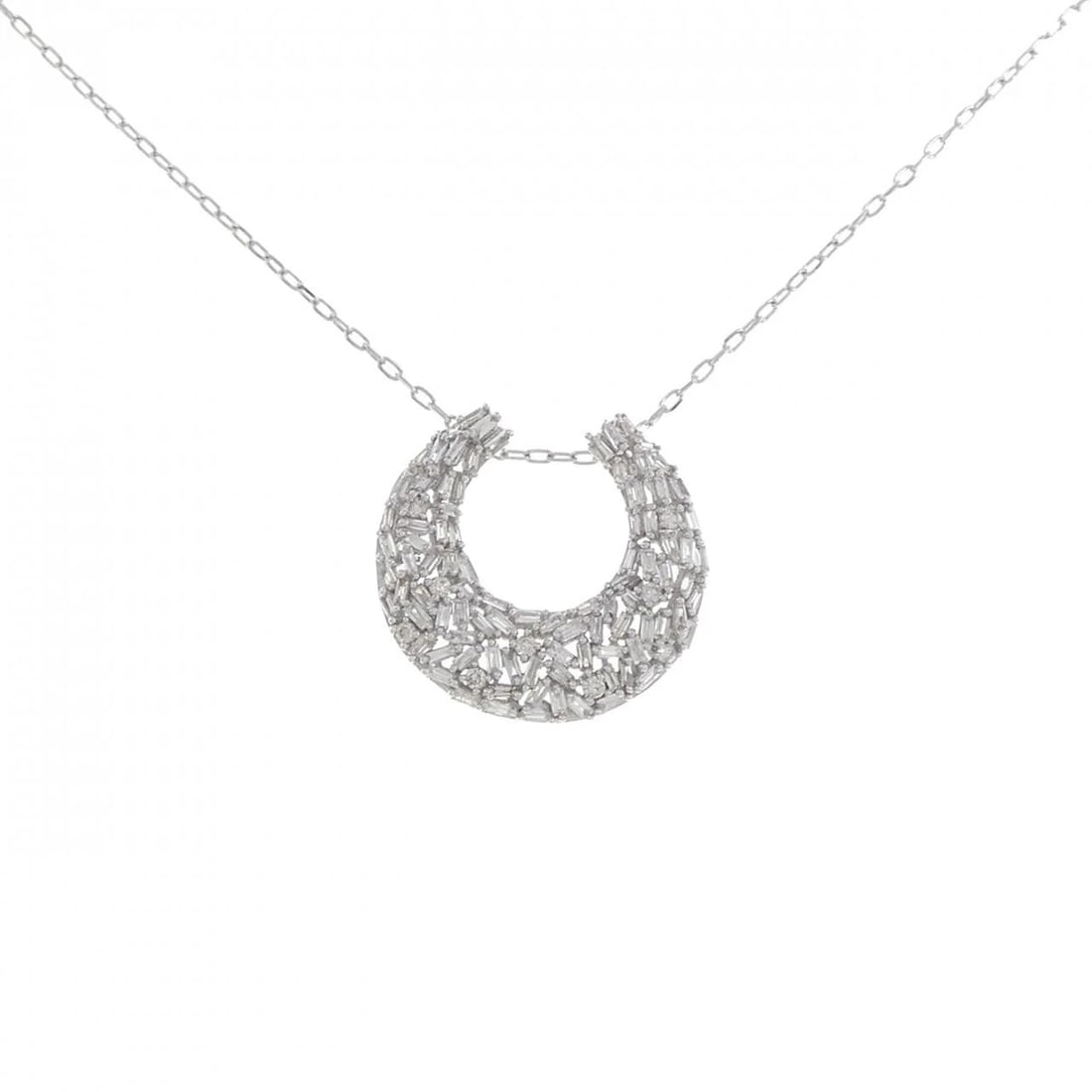 K18WG DIAMOND NECKLACE: K18WG Diamond Necklace Brand: Unbranded Type/Style: Diamond Necklace Material: K18 white gold, Main Stone Natural Color: WG Size: Length: 45cm Accessories: None Accessories Notice: When purchasing