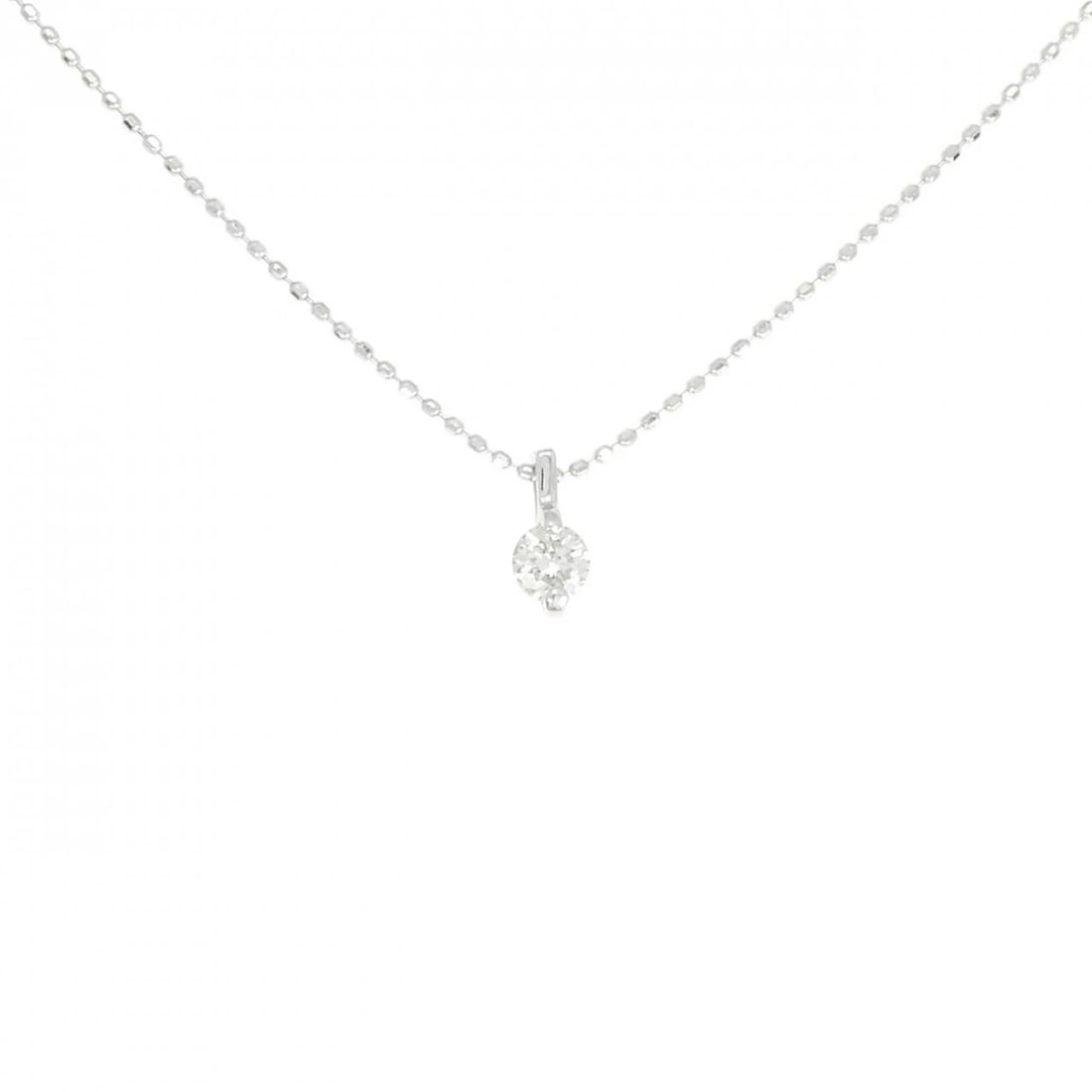 K18WG SOLITAIRE DIAMOND NECKLACE: K18WG Solitaire Diamond Necklace Brand: Unbranded Type/Style: Diamond Necklace Material: K18 white gold, Main Stone Natural Color: WG Size: Length: 40cm Accessories: None Accessories Notice: When