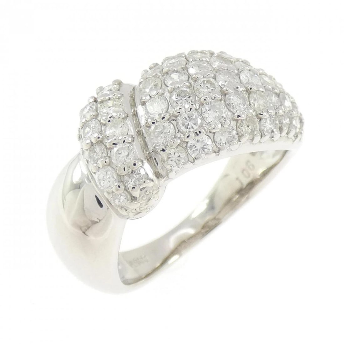 PT900 DIAMOND RING: PT900 Diamond Ring Brand: Unbranded Type/Style: Diamond Ring Material: Platinum900, Main Stone Natural Color: PT Size: US5 3/4 Accessories: None Accessories Notice: When purchasing pre-owned goods,