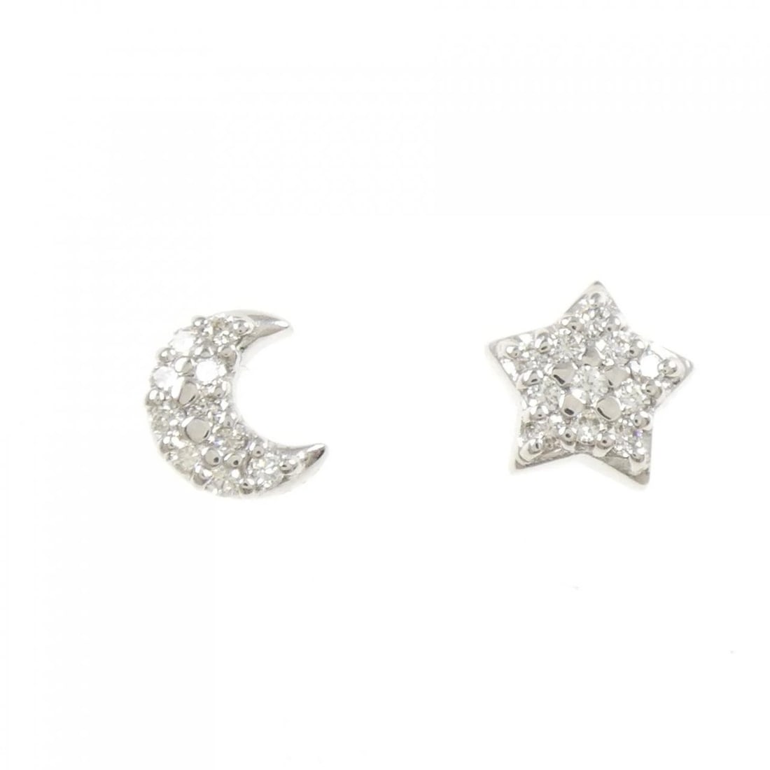 K18WG MOON X STAR DIAMOND PIERCING: K18WG Moon x Star Diamond Piercing Brand: Unbranded Type/Style: Diamond Pierce/Earring Material: K18 white gold, Main Stone Natural Color: WG Size: Actual Size: Approx. height x width: 7.6mm x 7.9mm