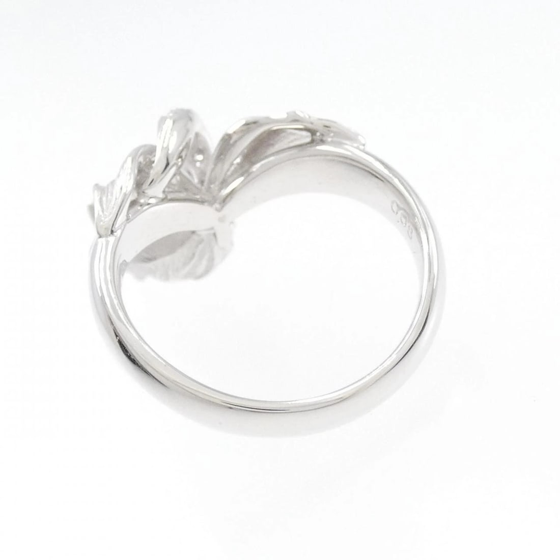 K18WG FLOWER DIAMOND RING - 3