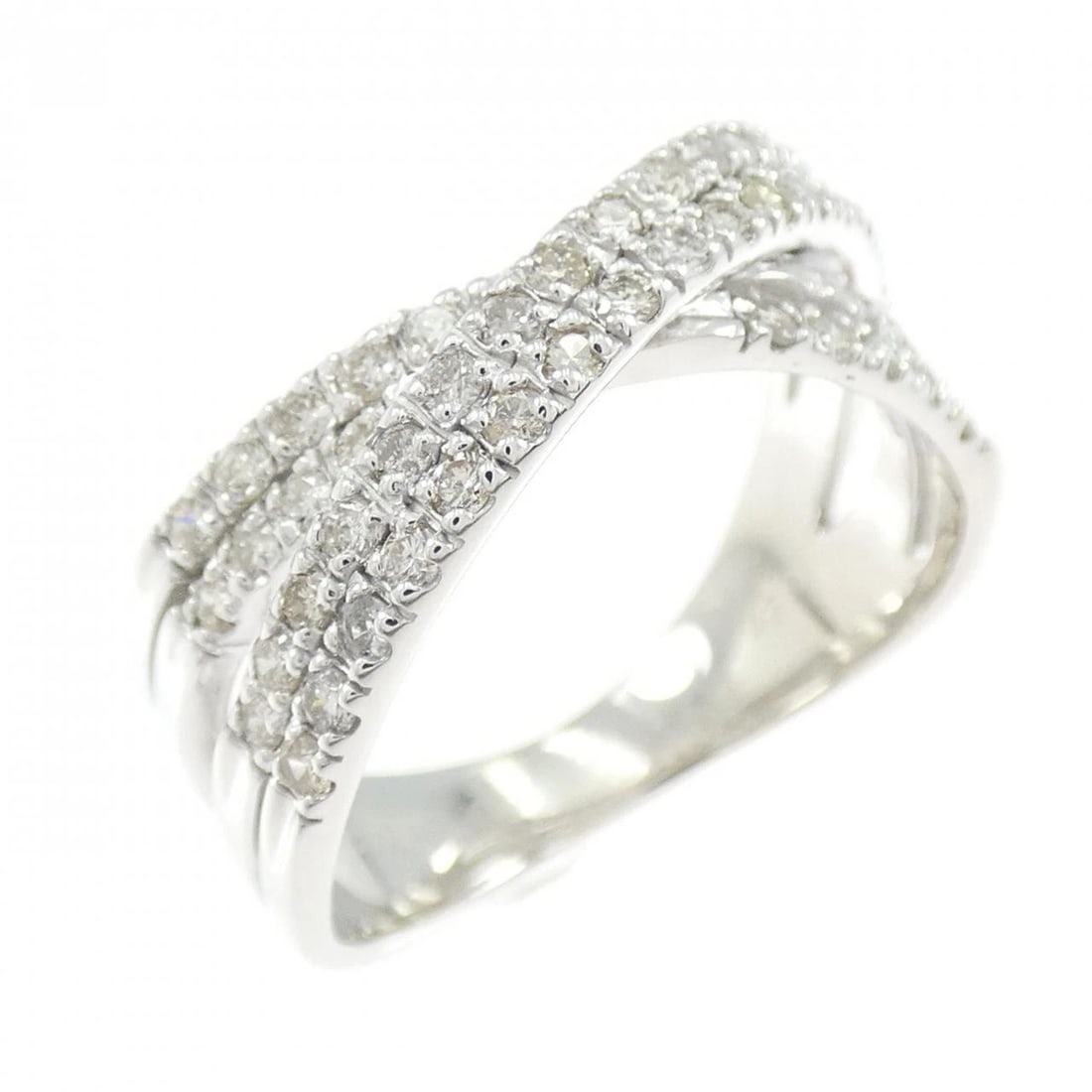 K18WG DIAMOND RING: K18WG Diamond Ring Brand: Unbranded Type/Style: Diamond Ring Material: K18 white gold, Main Stone Natural Color: WG Size: US6 1/4 Accessories: None Accessories Notice: When purchasing pre-owned