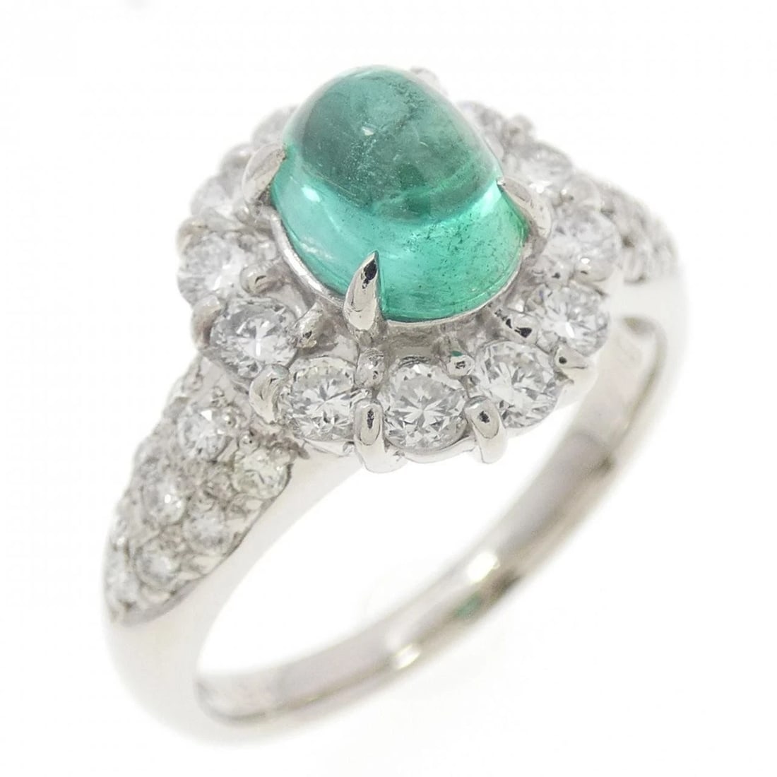 PT900 EMERALD RING: PT900 Emerald Ring Brand: Unbranded Type/Style: Emerald Ring Material: PLatinum900, Main Stone Emerald, Natural Color: PT Size: US6 1/4 Accessories: None Accessories Notice: When purchasing pre-owned