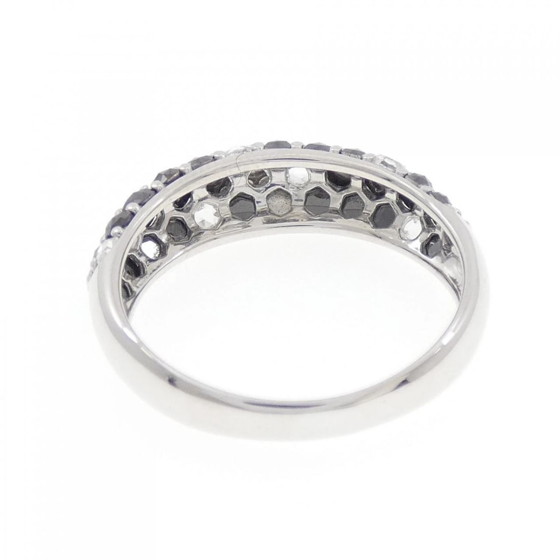 K18WG DIAMOND RING - 3