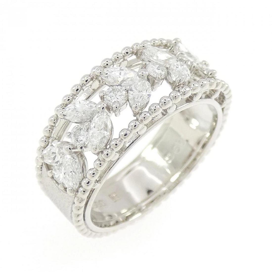 PT900 DIAMOND RING: PT900 Diamond Ring Brand: Unbranded Type/Style: Diamond Ring Material: Platinum900, Main Stone Natural Color: PT Size: US 6 Accessories: None Accessories Notice: When purchasing pre-owned goods,
