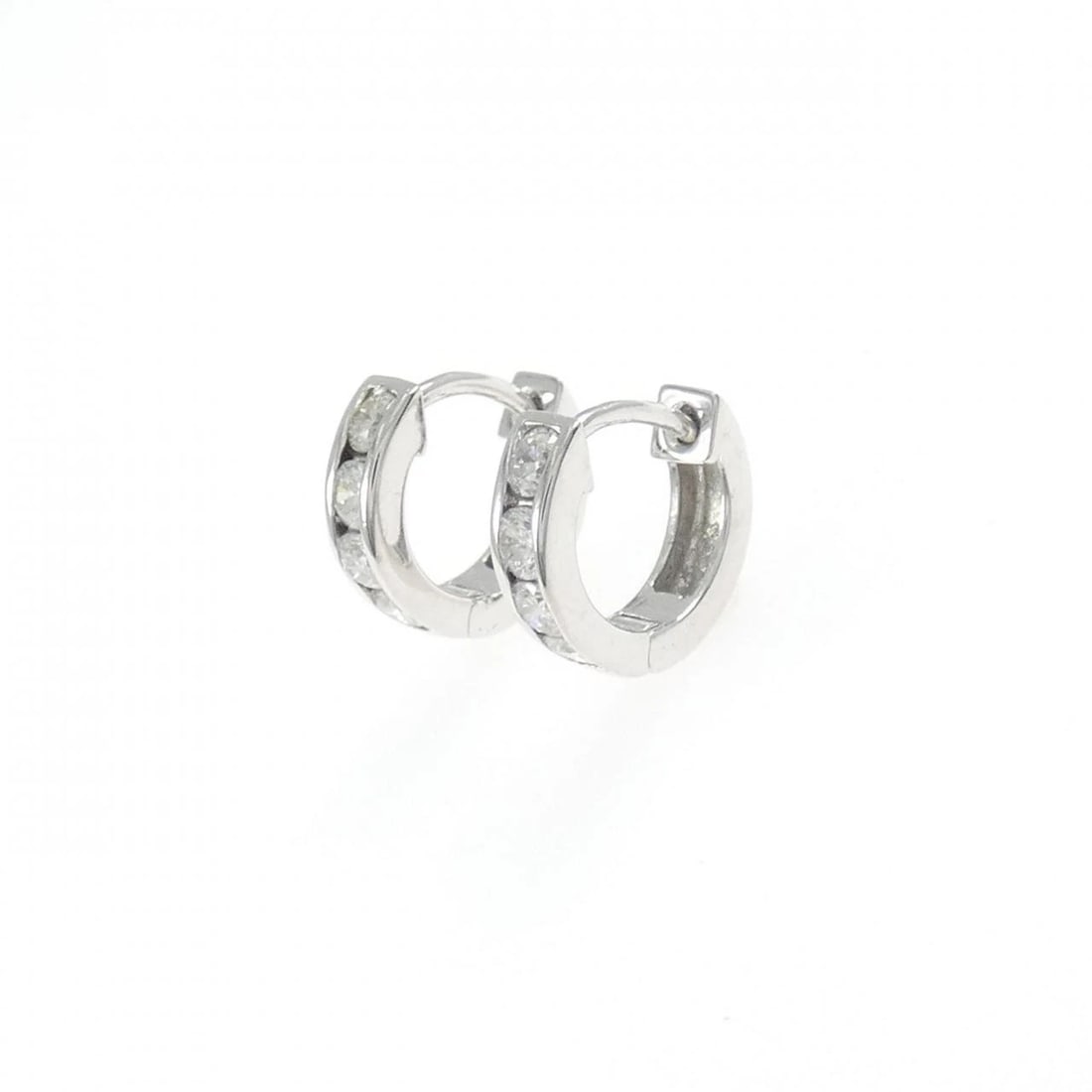K18WG DIAMOND PIERCE - 2