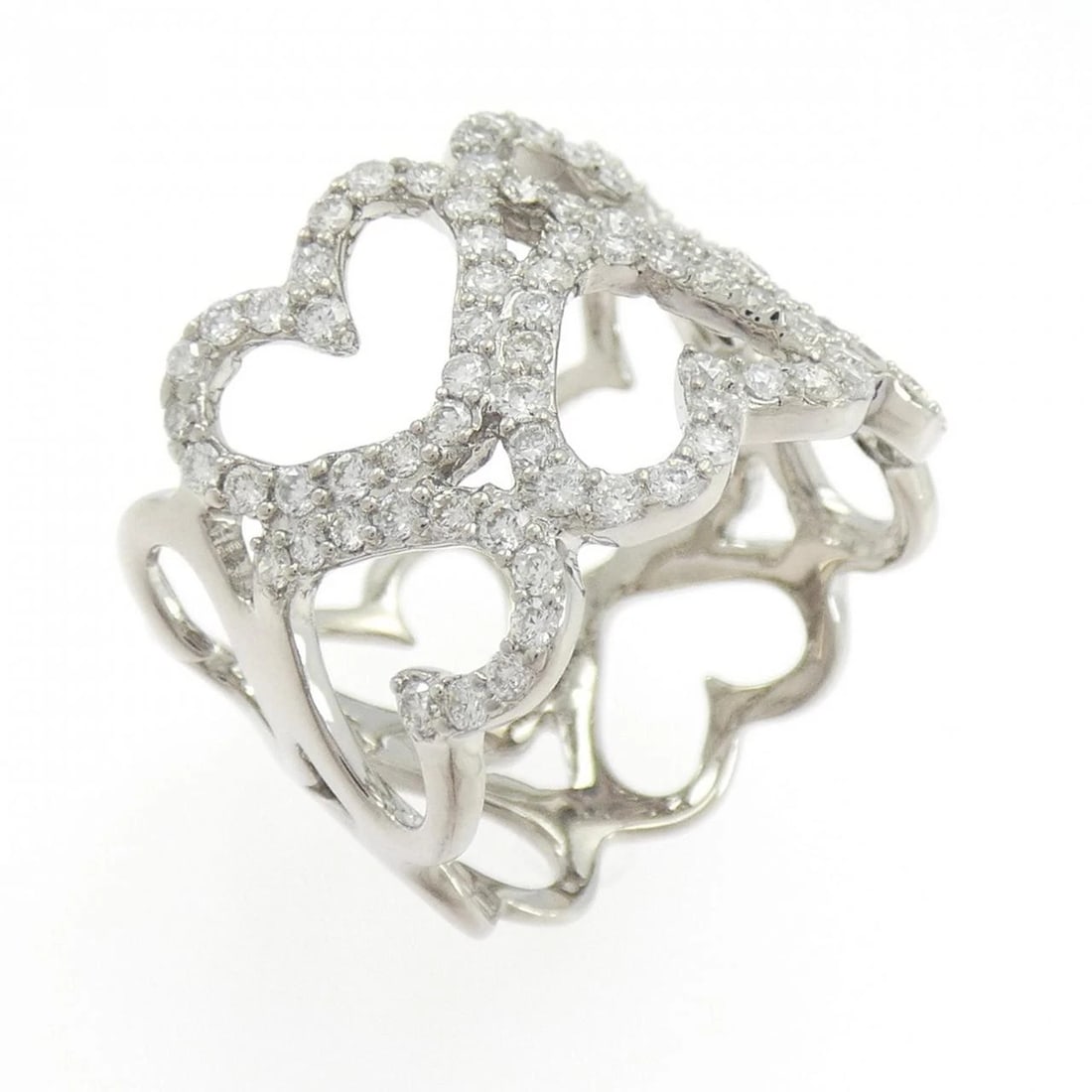 K18WG HEART DIAMOND RING (1 of 3)