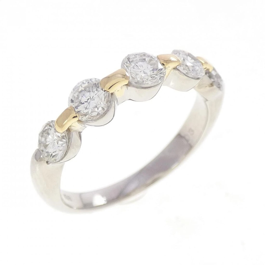 PT900/K18YG DIAMOND RING: PT900/K18YG Diamond Ring Brand: Unbranded Type/Style: Diamond Ring Material: Platinum 900 / K18 yellow gold, Main Stone Natural Color: PT Size: US6 1/4 Accessories: None Accessories Notice: When