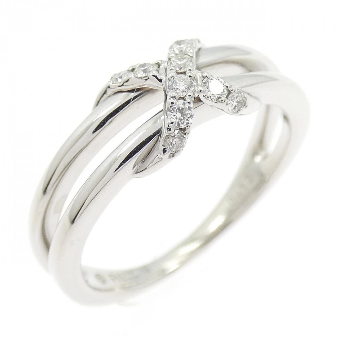 PT900 DIAMOND RING: PT900 Diamond Ring Brand: Unbranded Type/Style: Diamond Ring Material: Platinum900, Main Stone Natural Color: PT Size: US5 3/4 Accessories: None Accessories Notice: When purchasing pre-owned goods,