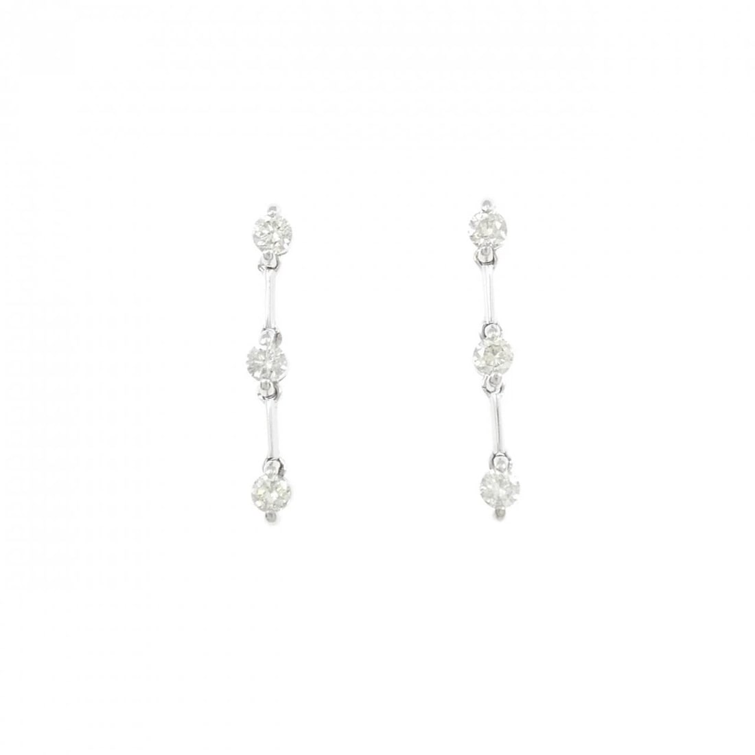 K18WG THREE STONE DIAMOND PIERCE: K18WG Three Stone Diamond Pierce Brand: Unbranded Type/Style: Diamond Pierce/Earring Material: K18 white gold, Main Stone Natural Color: WG Size: Actual Size: Approx. length x width: 22.6mm x 2.7mm