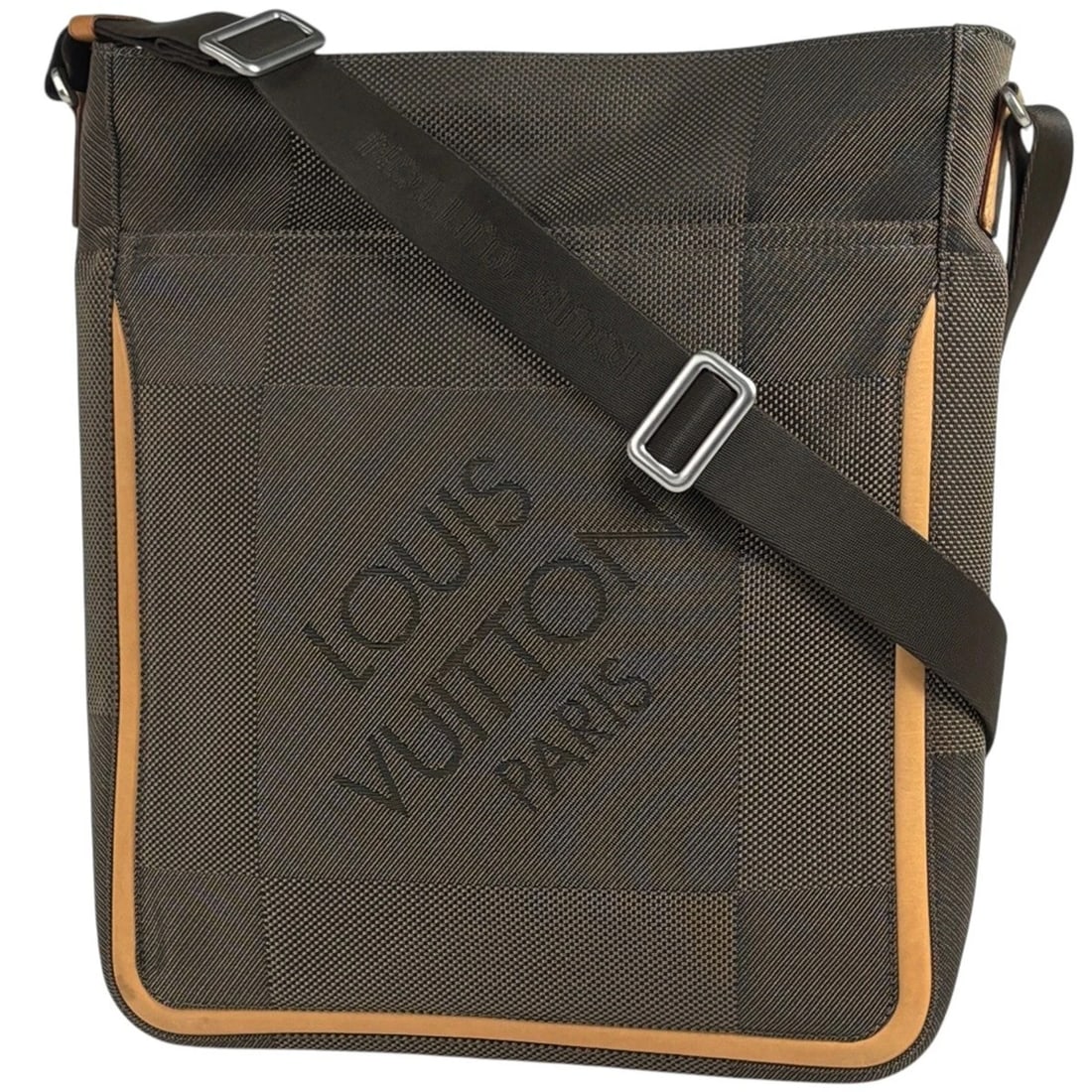 LOUIS VUITTON COMPIGNON SHOULDER BAG: Louis Vuitton Compignon Shoulder Bag Brand: Louis Vuitton Type/Style: Shoulder Bag Material: Damier Jean Color: Tail (Brown) Size: Width 31cm(12.2inch) Height 38.5cm(15.2inch) Depth 6cm(2.4inch) A