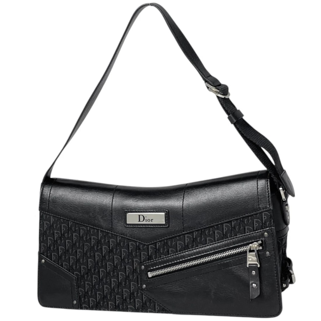 CHRISTIAN DIOR STREET CHIC SHOULDER BAG: Christian Dior Street chic Shoulder Bag Brand: Christian Dior Type/Style: Shoulder Bag Material: canvas ?leather Color: Black Size: Width 30cm(11.8inch) Height 15cm(5.9inch) Depth 4cm(1.6inch)