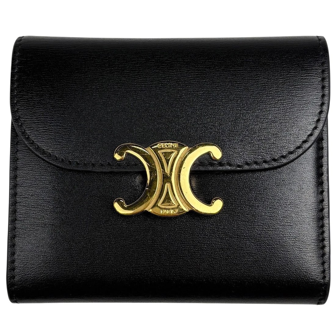 CELINE TRIOMPHE TRI-FOLD WALLET: CELINE Triomphe Tri-Fold Wallet Brand: CELINE Type/Style: Tri-Fold Wallet Material: leather Color: Black Size: Width 10.5cm(4.1inch) Height 9cm(3.5inch) Depth 2.5cm(1inch) Accessories: None