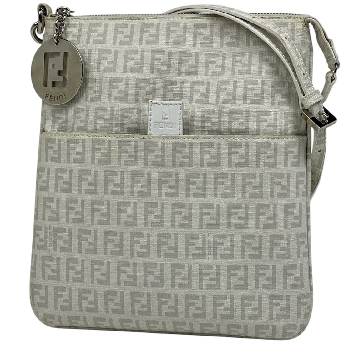 FENDI ZUCCHINOPATTERN CHAIN SHOULDER BAG: FENDI ZucchinoPattern Chain Shoulder Bag Brand: FENDI Type/Style: Shoulder Bag Material: Coated canvas ?leather Color: White Size: Width 21cm(8.3inch) Height 24cm(9.4inch) Depth 2cm(0.8inch)